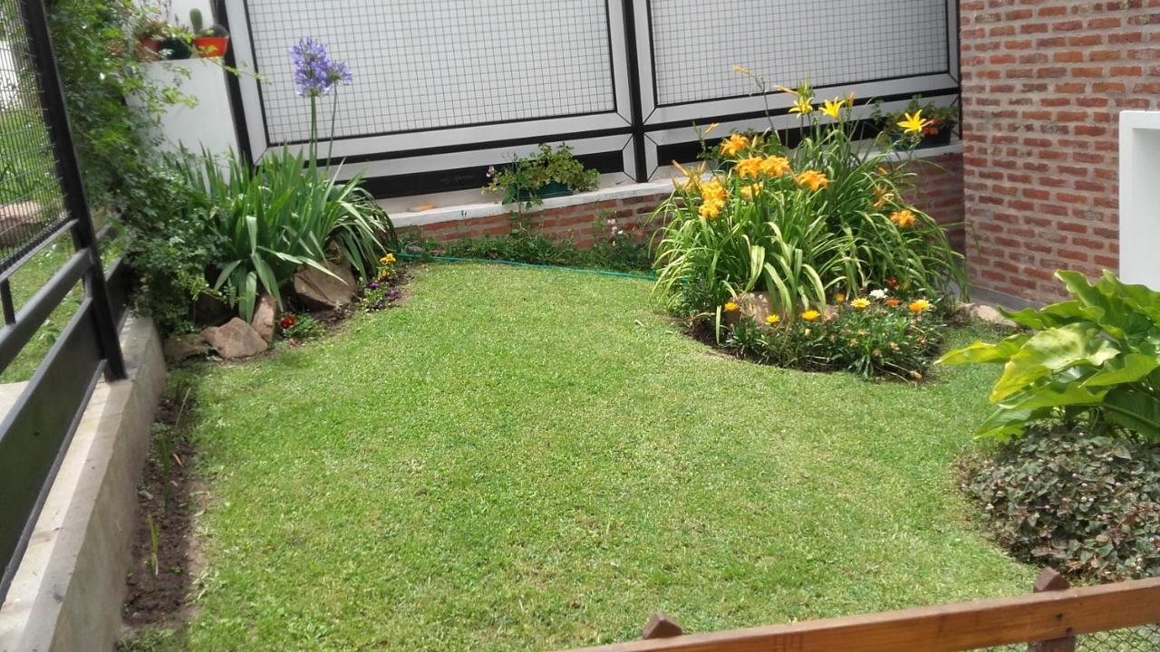 Habitacion Calendulas- Hospedaje Lo De Juan Y Mabel Tandil Kültér fotó